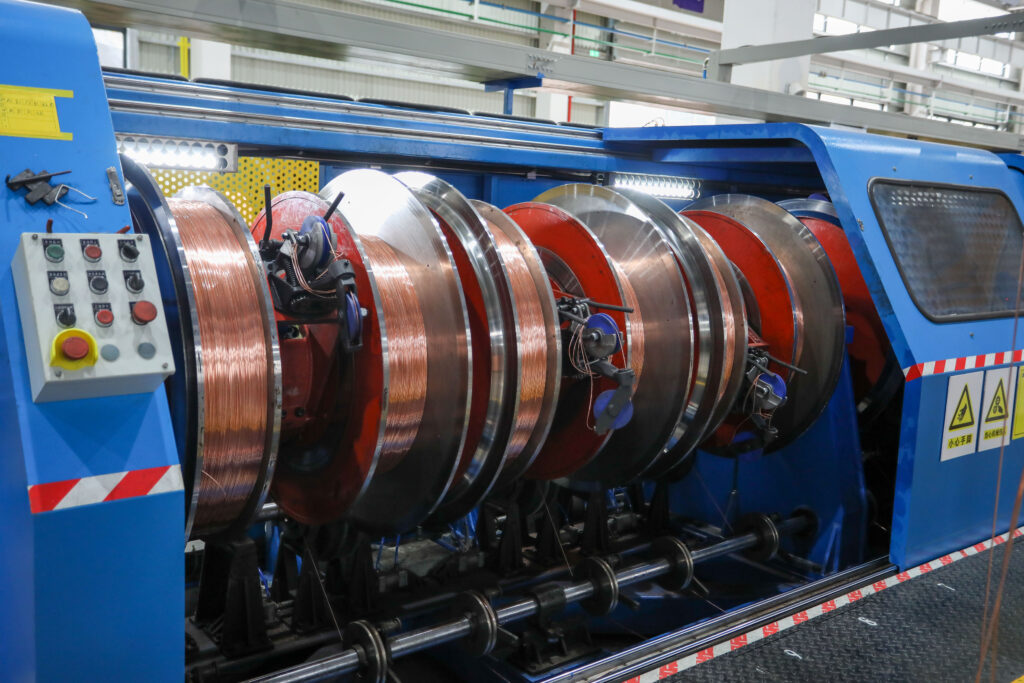 Concentric stranding machine for copper and aluminum conductors